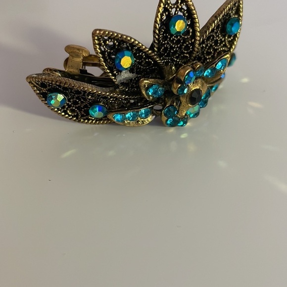 Blue peacock metal hair clip 🦚 - Picture 3 of 3